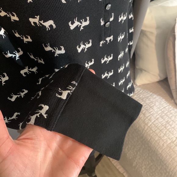 Victoria’s Secret thermal Henley black reindeer novelty print long sleeve top M - Picture 4 of 11